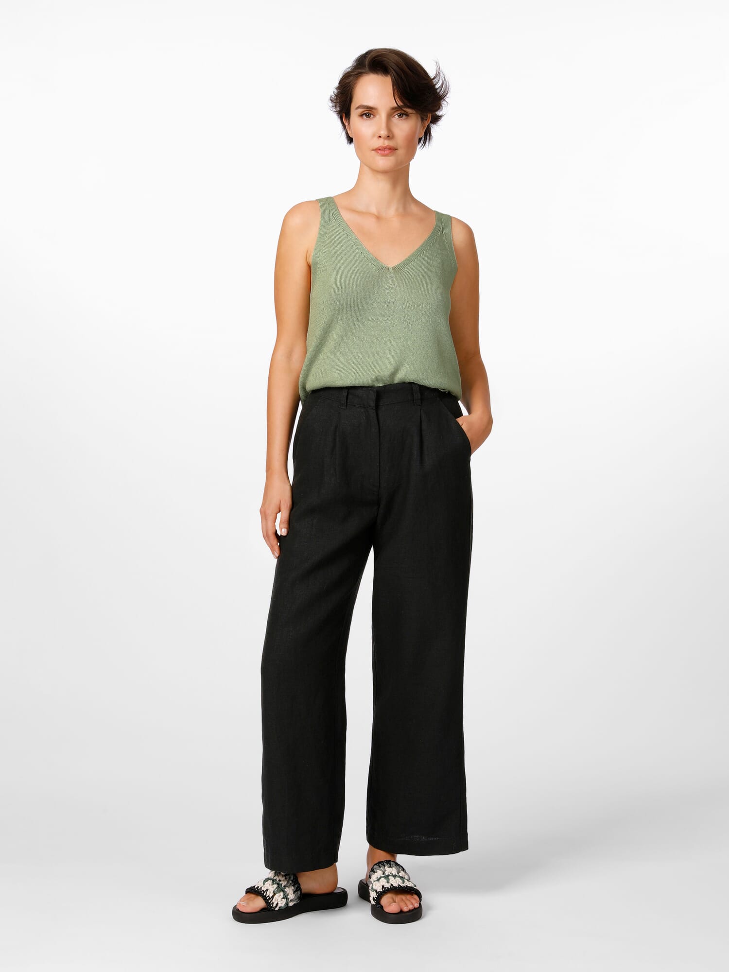 パンツ TAGLIATORE Woman Pants Black PSDLA340205 EB889 The Zephyra Flare Pants in Velour – Suzie Kondi